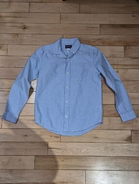 Boys Size 10/12 The Children's Place Light Blue Button-Down Shirt